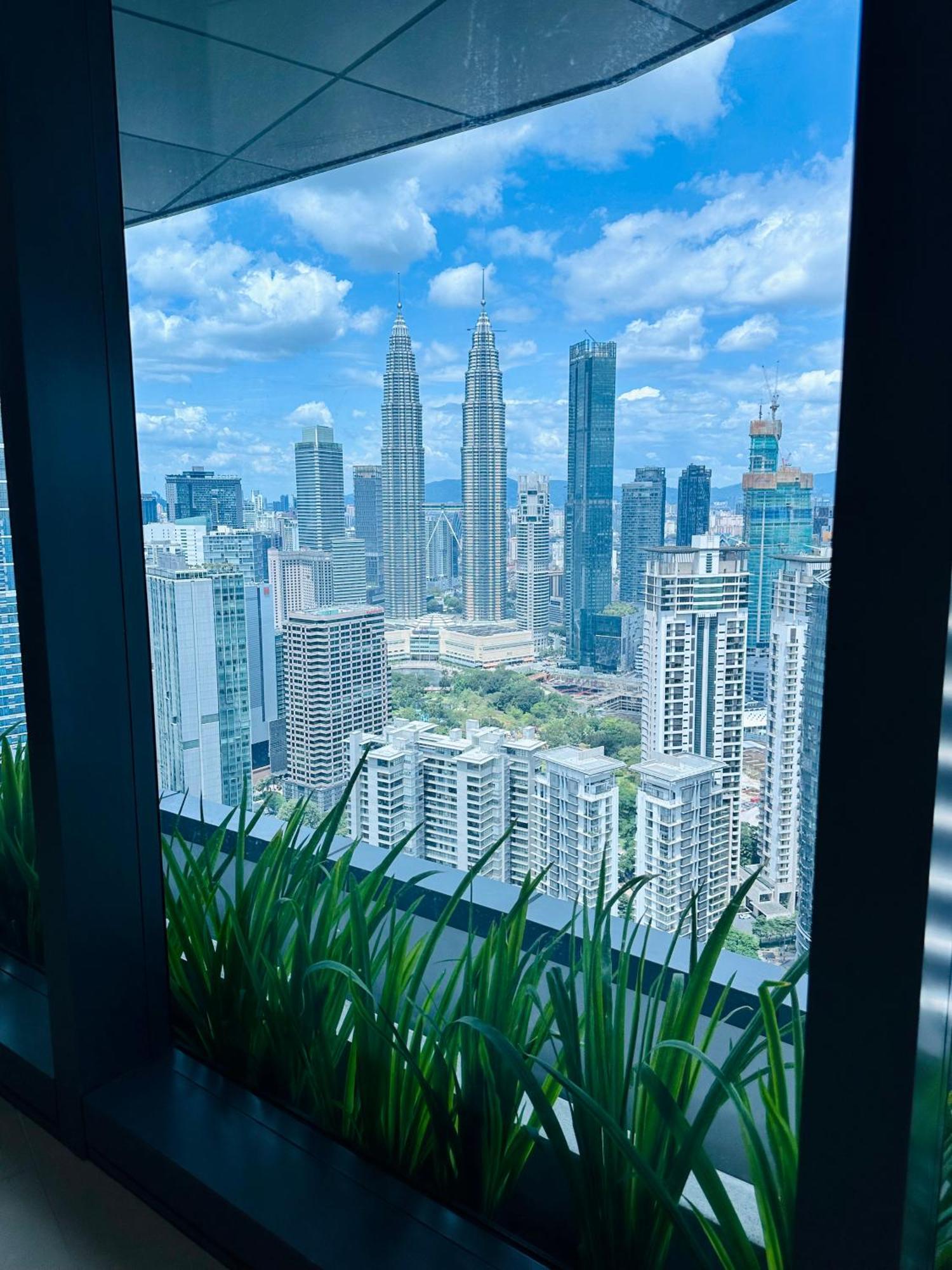 Eaton Residence Klcc Kuala Lumpur Exterior photo