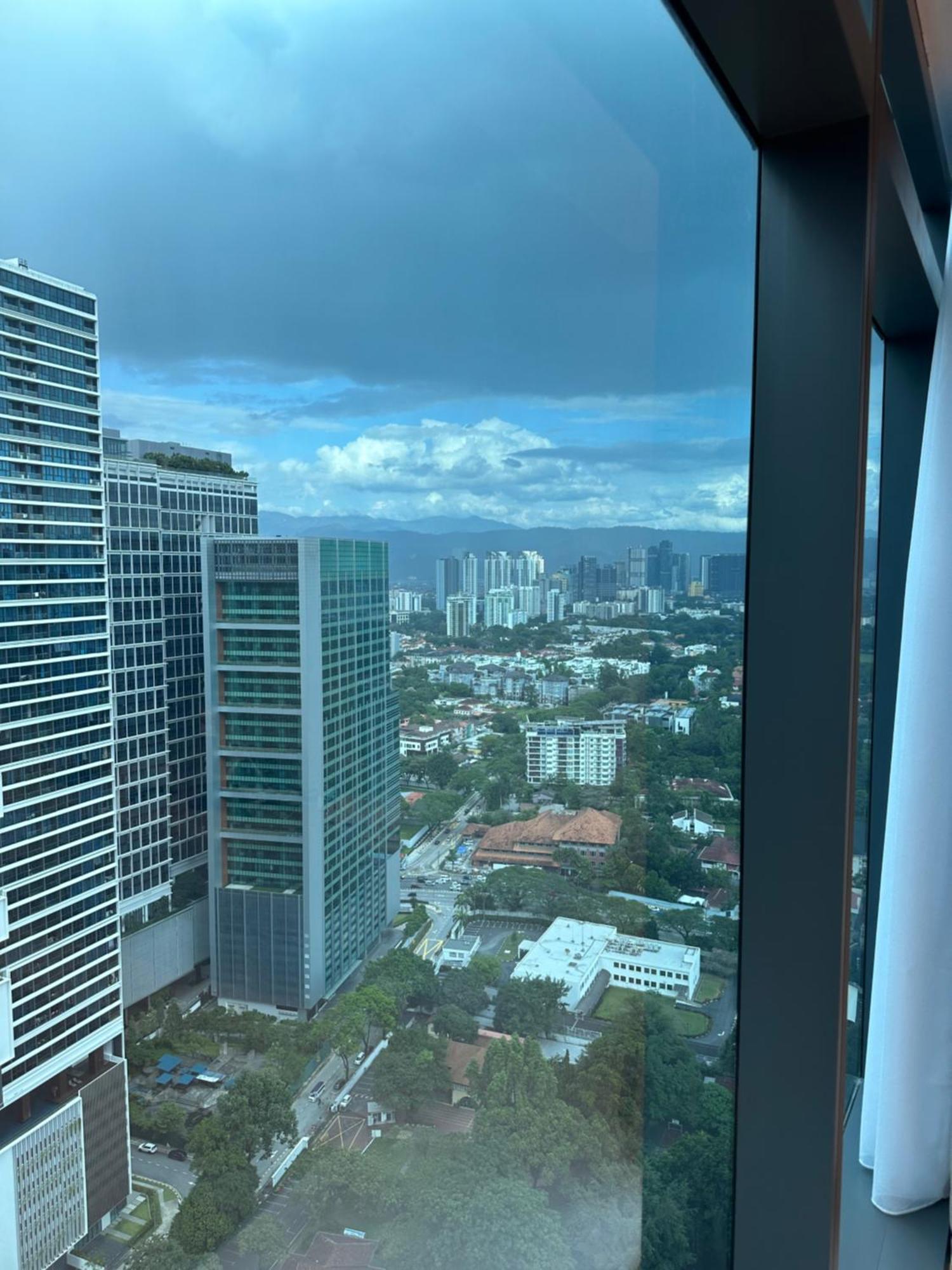 Eaton Residence Klcc Kuala Lumpur Exterior photo